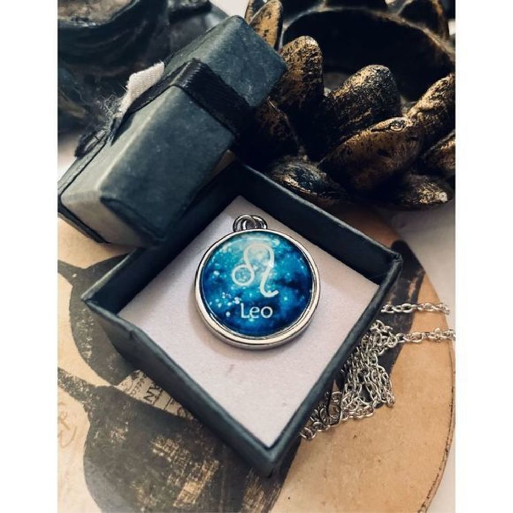 Blue leo zodiac HOROSCOPE NECKLACE